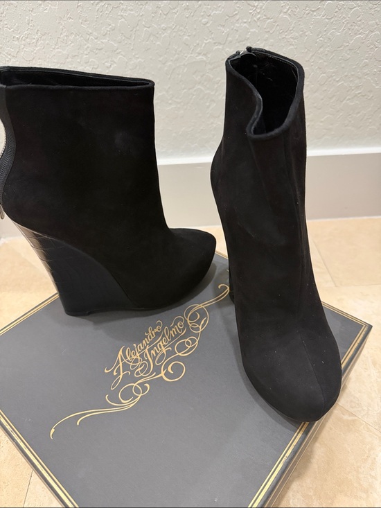 Alejandro Ingelmo Shoes - Alejandro Ingelmo Black Suede Wedge Booties
